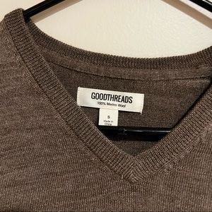 Good Threads merino wool mens sweater small